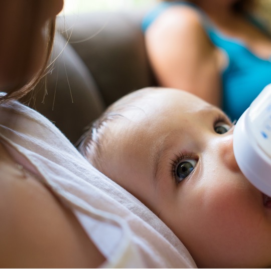 Have your partner, friend, or family member give baby a very small amount of breastmilk in a bottle when he is 3 to 4 weeks old.